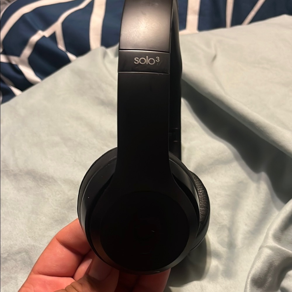 Beats by Dre Solo3 On-Ear Headphones - Matte Black